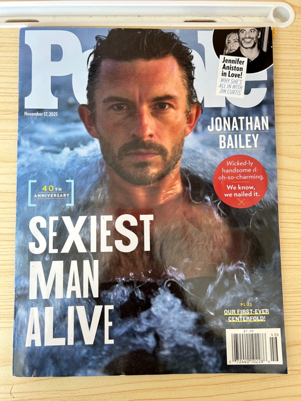 People Magazine November 17, 2025 - Jonathan Bailey Cover